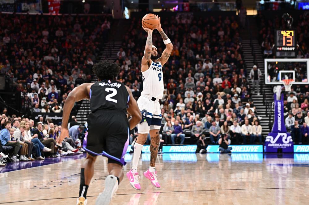 而篮球则成 而篮球则成